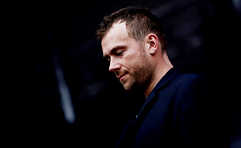 Damon Albarn Alenkou v říši divů