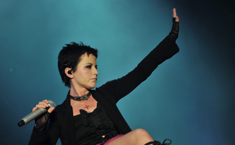 Dolores O'Riordan (6.9.1971–15.1.2018) archivní fotogalerie, Colours of Ostrava 2010