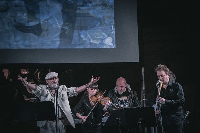 Pohleďte, krásný, raněný démon (Current 93)