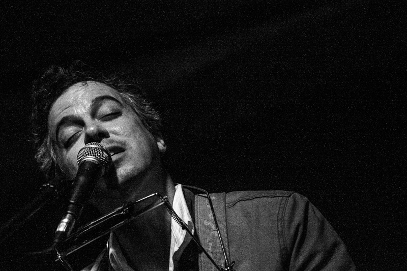 M. Ward, support Václav Havelka III, 9.9.2015, Basement Bar, Praha