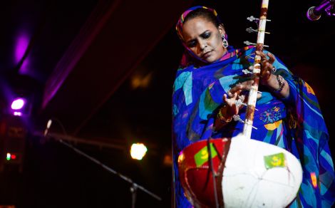 Noura Mint Seymali: 2x1